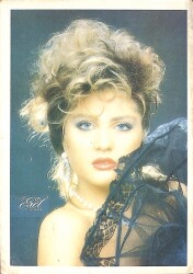 Sibel Can Kartpostal (Küçük Boy) KRT23699 - Gökçekoleksiyon