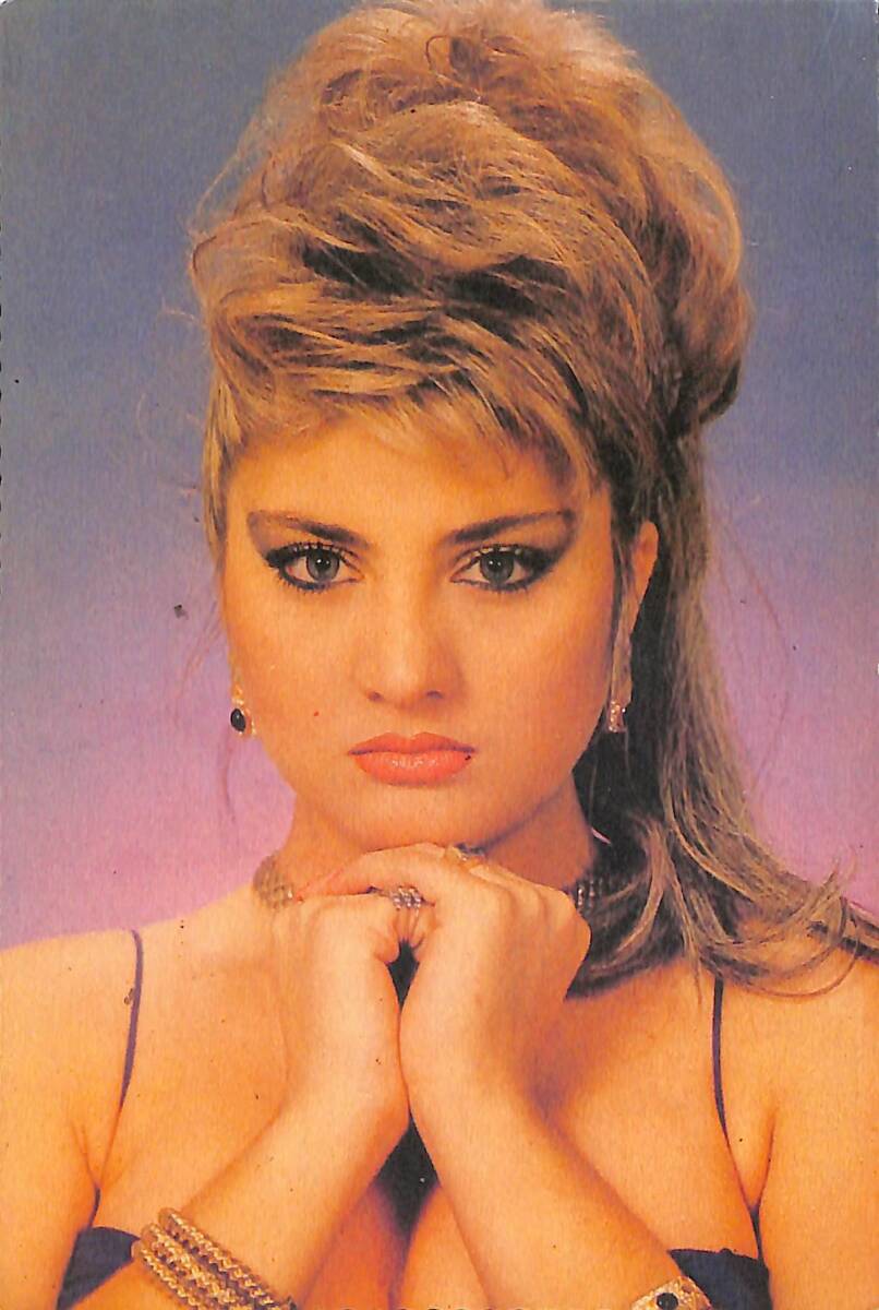 Sibel Can Kartpostal (Küçük Boy) KRT23700 - 1