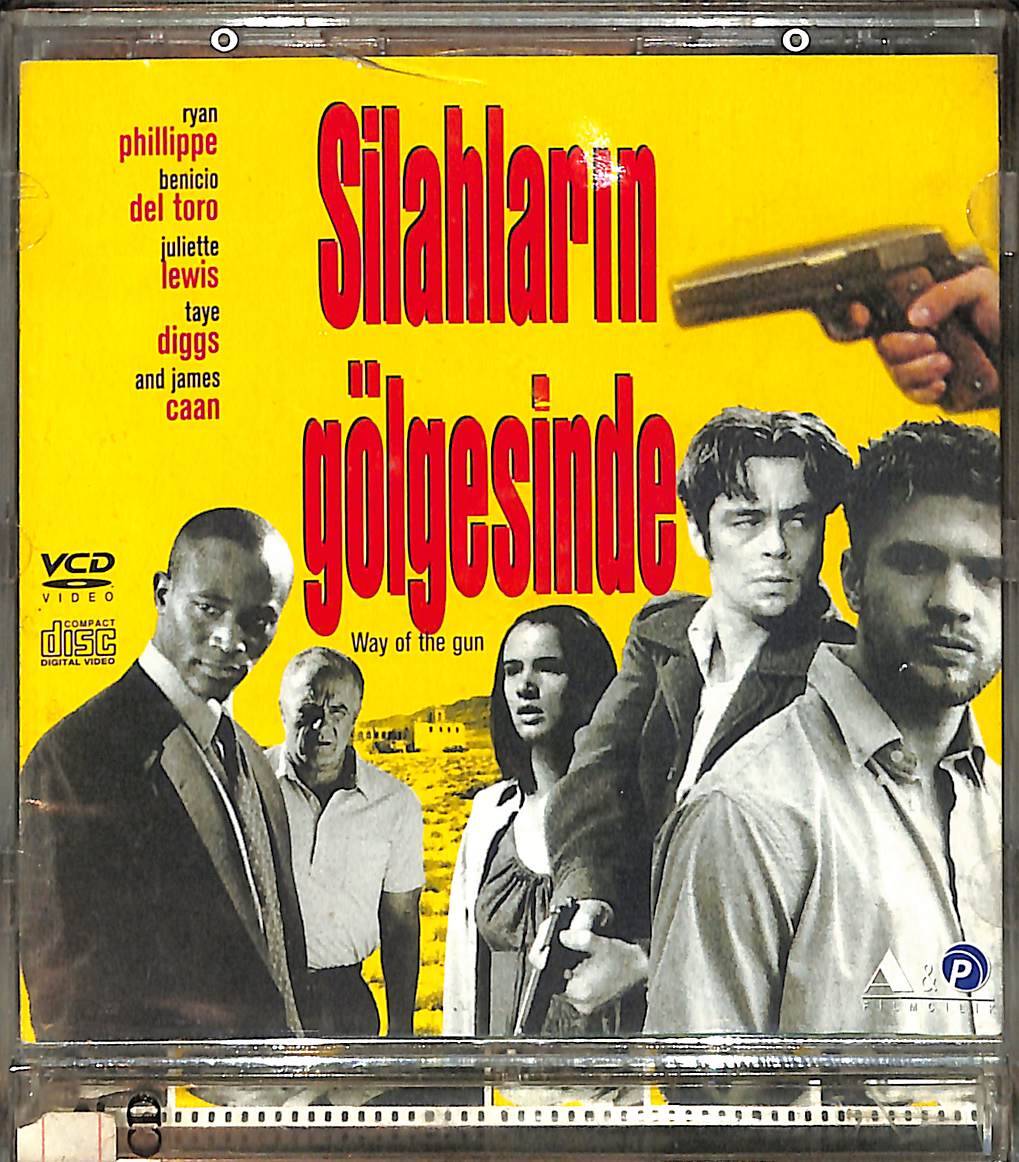Silahların Gölgesinde VCD Film (İkinci El) VCD27526 - 1