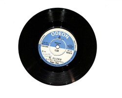 Yaşar Özel - Ol Ellerin / Tesadüf PLAK (10/8) PLK23536 - Gökçekoleksiyon