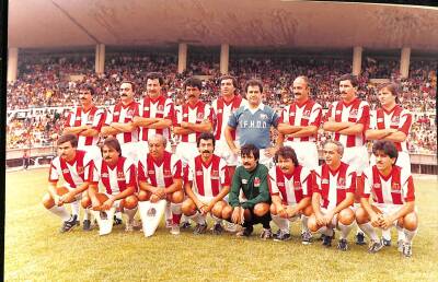 Şöhretler Kadro Kartpostal (Orta Boy) KRT19930 - 1