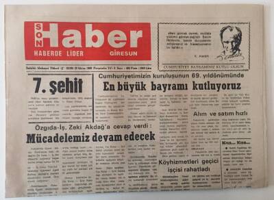 Son Haber Giresun Gazetesi 29 Ekim 1992 - Cumhuriyetimizin Kuruluşunun 69. Yıldönümün de En Büyük Bayramı Kutluyoruz GZ31226 - 1