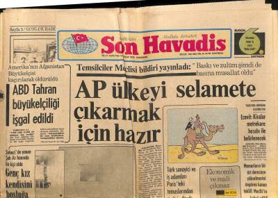 Son Havadis Gazetesi 15 Şubat 1979 - Bülent Ecevitler Mahkemeye Başvurup Adlarını Değiştiriyorlar GZ91686 - 1