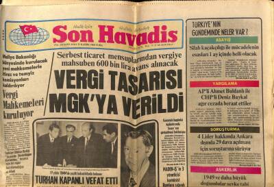 Son Havadis Gazetesi 21 Kasım 1980 - Nil Burak , Açılıp Saçılarak Ününü Sürdürmeye Çalışıyor GZ69252 - 1