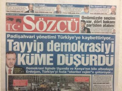 Sözcü Gazetesi 23 Ocak 2015 - Tayyip Demokrasiyi Küme Düşürdü GZ29543 - 1