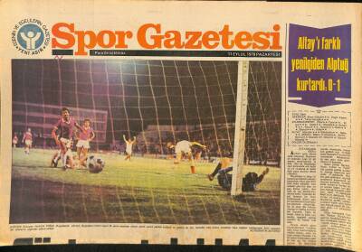 Spor Gazetesi 11 Eylül 1978 - Galatasaray , Zonguldakı Zorlanarak Yendi - Altay Yüzmede Şampiyon GZ127356 - 1
