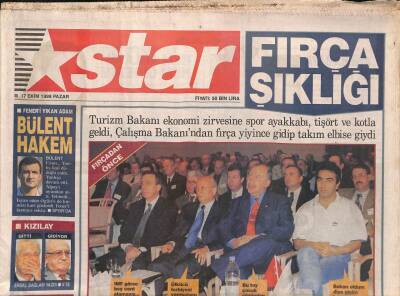 Star Gazetesi 17 Ekim 1999 -Turizm Bakanı Ekonomi Zirvesine Spor Ayakkabı , Tişört Ve Kotla Geldi GZ91977 - 1