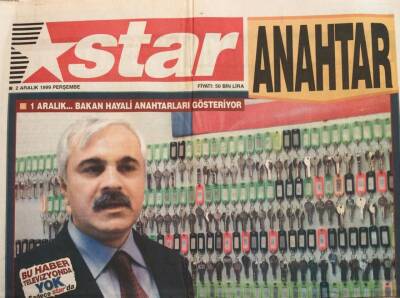 Star Gazetesi 2 Aralık 1999-Ecevit Depremzedeleri Ziyaret Etti GZ45076 - 2