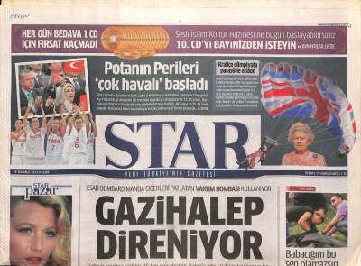 Star Gazetesi 29 Temmuz 2012 - Oliver Stoneun Setinde Kimse Size Pamuk Şeker Vermez - Esad Bombardımanda Ciğerleri Patlatan Vakum Bombası Kullanıyor GZ96829 - 1