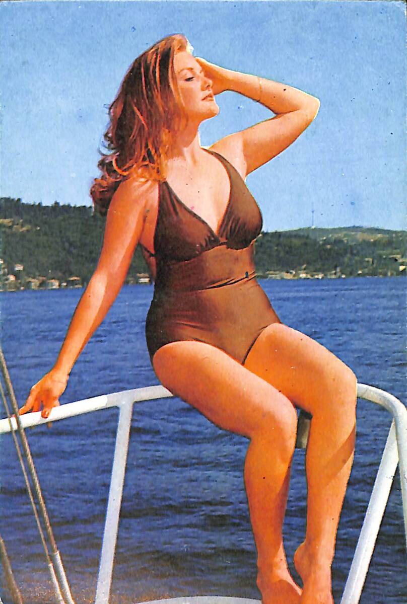 Suna Yıldızoğlu Kartpostal (Küçük Boy) KRT23928 - 1