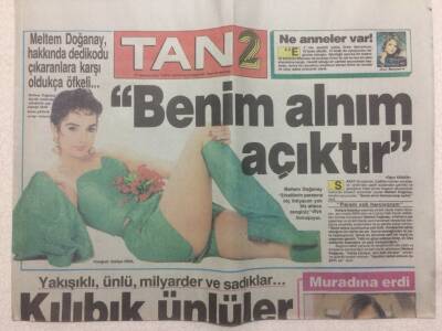 Tan Gazetesi 2 Eki 17 Temmuz 1990 - Hülya Koçyiğit Sevinçten Uçuyor GZ51469 - 1