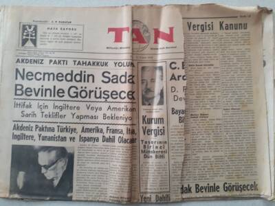 Tan Gazetesi - 21 Nisan 1949 - Necmeddin Sadak Bevinle Görüşecek GZ111299 - 1