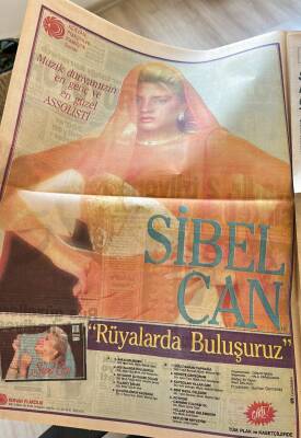 Tan Gazetesi 8 Eylül 1989 - Sibel Can Rüyalarda Buluşuruz Afişi - Dünya Meyve-Sebze Pazarı Polly Peckin Eline Geçti GZ127344 - 2