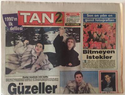 Tan Gazetesi Tan 2 Eki 4 Ocak 1990 - 1990nın Karlar Üzerindeki İlk Defilesi Meltem Doğanay GZ22783 - 1