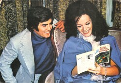 Tarık Akan-Hülya Koçyiğit Kartpostal (Küçük Boy) KRT21860 - Gökçekoleksiyon