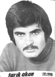 Tarık Akan Siyah Beyaz Kartpostal (Orta Boy) KRT22067 - Gökçekoleksiyon