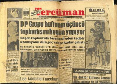 Tercüman Gazetesi 11 Aralık 1958 - Bir Doktor Binbaşı Karısını Dikiş Makası İle 34 Yerinden Delik Deşik Ederek Öldürdü GZ98518 - 1