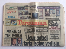 Tercüman Gazetesi 17 Mart 1986 - Zihinlerde Kalacak Bir Defile - GZ15135 - 2