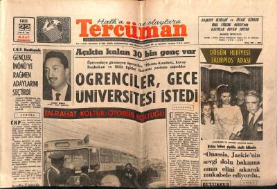 Tercüman Gazetesi 22 Ekim 1968 - Açıkta Kalan 30 Bin Genç Gece Üniversitesi İstedi GZ55295 - 1