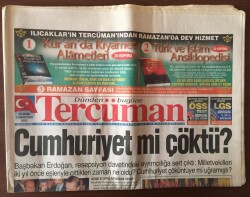 Tercüman Gazetesi 25 Ekim 2003 - Başbakan Erdoğan Cumhurbaşkanlığı Resepsiyonundaki Davet Ayrımcılığına Sert Çıktı GZ10475 - 1