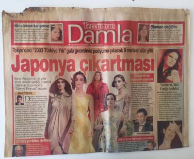 Tercüman Gazetesi Damla Eki 14 Şubat 2003 - Tokyodaki 2003 Türkiye Yılı Gala Gecesinde Podyuma Çıkacak 9 Mankenler GZ11471 - 2