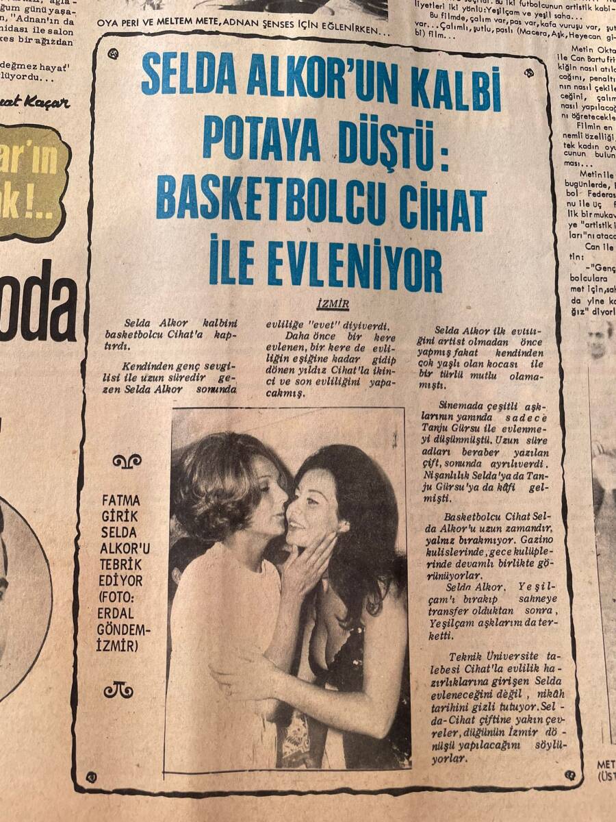 Tercüman Gazetesi İnci Eki 19 Eylül 1970 - Adnan Şenses Ağladı, Davetliler Eğlendi - Fatma Girik Selda Alkor'u Tebrik Ediyor GZ145874 - 2