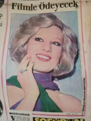 Tercüman Gazetesi İnci Eki 28 Ocak 1974 - Emel Sayın 200 Bin Liralık Tazminatı Bir Filmle Ödeyecek! - Parla Şenol Amerika'ya Gidiyor! GZ145051 - 2