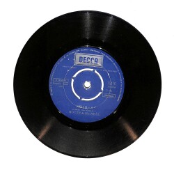 Mouth&MacNeal - Hello-A - Talk A Little Louder PLAK (10/7) PLK23908 - Gökçekoleksiyon