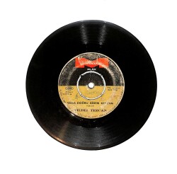 Yıldız Tezcan - Şaha Doğru Giden Kervan / Kışlalar Doldu Boşaldı Bugün Plak (10/7) PLK25776 - Gökçekoleksiyon