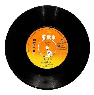 Tina Charles (1976) – Dr. Love (107.5) PLK18076 - 1