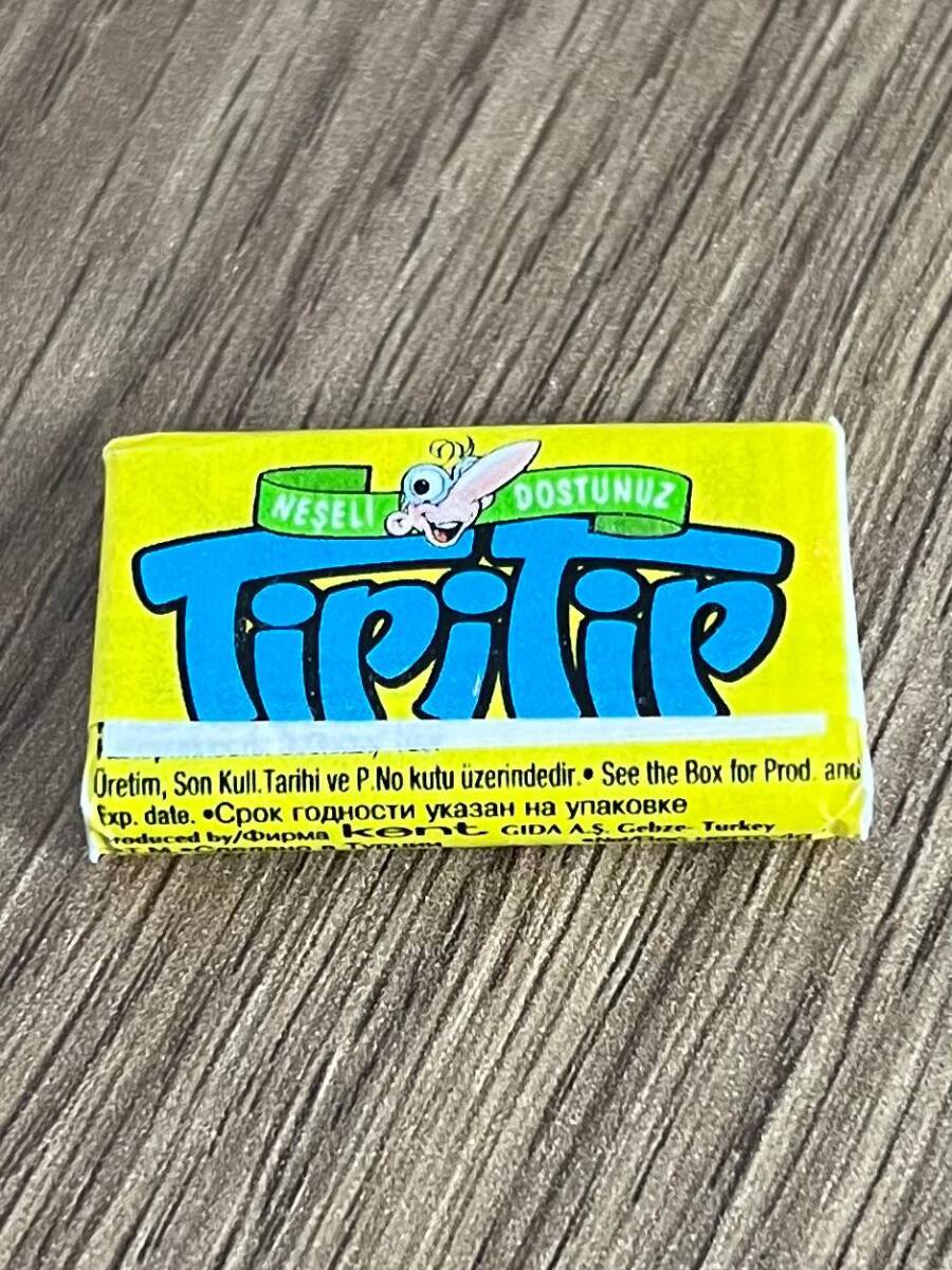Tipitip 2007 Karikatürlü Karışık Meyve Aromalı Şekerli Sakız (Sarı-Arka Mavi Yazı)# SKZ2439 - 3