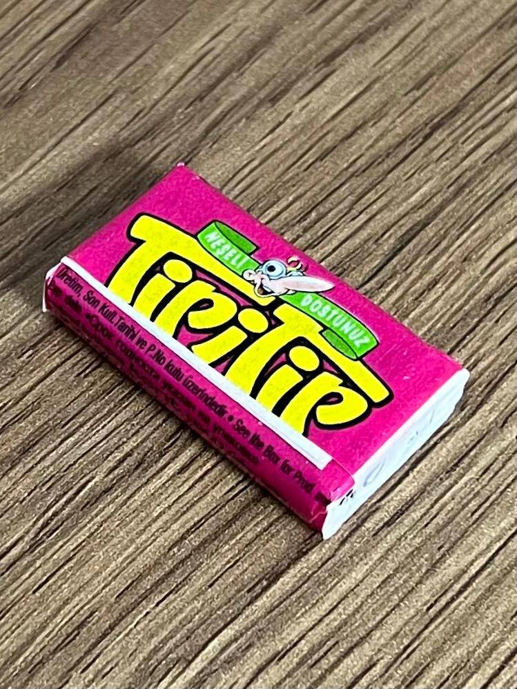 Tipitip 2007 Karikatürlü Karışık Meyve Aromalı Şekerli Sakız Tipicik ( Pembe -Arka Sarı Yazı)# SKZ2447 - 5