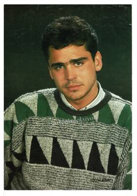 Tolga Savacı Orta Boy Kartpostal KRT7319 - 1