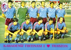 Trabzon 1989-1990 Takım Kadrosu Kartpostal (Orta Boy) KRT22302 - Gökçekoleksiyon
