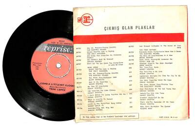 Trini Lopez - Dont Let The Sun Catch You Cryin - Come A Little Bit Closer (109) PLK16812 - 2