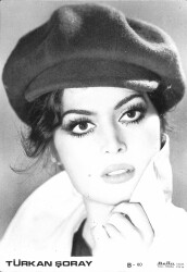Türkan Şoray Orta Boy Siyah Beyaz Kartpostal KRT706 - Gökçekoleksiyon