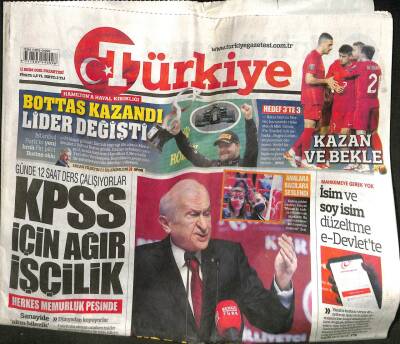 Türkiye Gazetesi 11 Ekim 2021 - Halim Özyazıcının Eserleri Ve Özel Eşyaları Gün Yüzüne Çıktı GZ105098 - 1