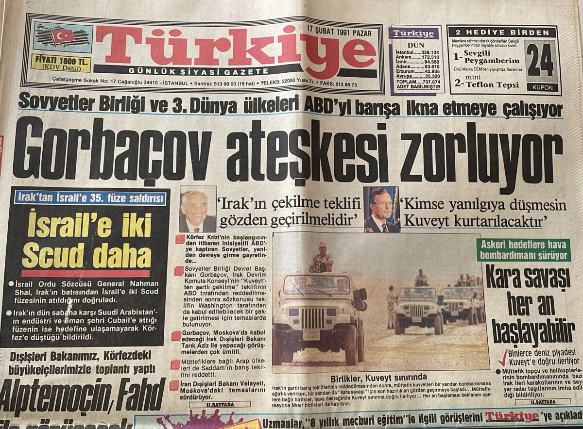 Türkiye Gazetesi 17 Şubat 1991 - Ecevit: Barışı Zıtlaşma Önlüyor - Gorbaçov Ateşkesi Zorluyor GZ151217 - 1