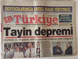 Türkiye Gazetesi 20 Temmuz 1997- Tayin Depremi Başbakan Yılmaz 600 Üzerinde Bürokratın Yerini Değiştirdi GZ11824 - 1