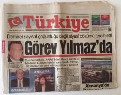 Türkiye Gazetesi 21 Haziran 1997 - Demirel Sayısal Çoğunluğu Değil Siyasi Çözümü Tercih Etti Hükümet Kurma Görevini Mesut Yılmaza Verdi GZ11685 - 1