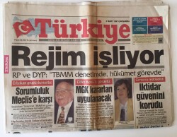 Türkiye Gazetesi 5 Mart 1997 - Başbakan Erbakan Hükümet Görevinin Başında, Sorumluluk Meclise GZ11678 - 1