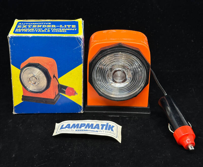 Turuncu Bakalit Gövde, Vintage, Araç Çakmak Girişli Fener - Kerem İthalat Lampmatik Orijinal Kutusunda (Sıfır Ürün) AOB4186 - 1
