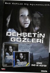 Tuzak Dehşetin Gözleri Film Afişleri Çift Taraflı (32x48) EFM7551 - Gökçekoleksiyon