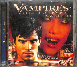 Vampirler : Geri Dönüş - Vampires : The Turning (2004) * Çok Nadir * VCD Film (İkinci El) VCD27598 - 1