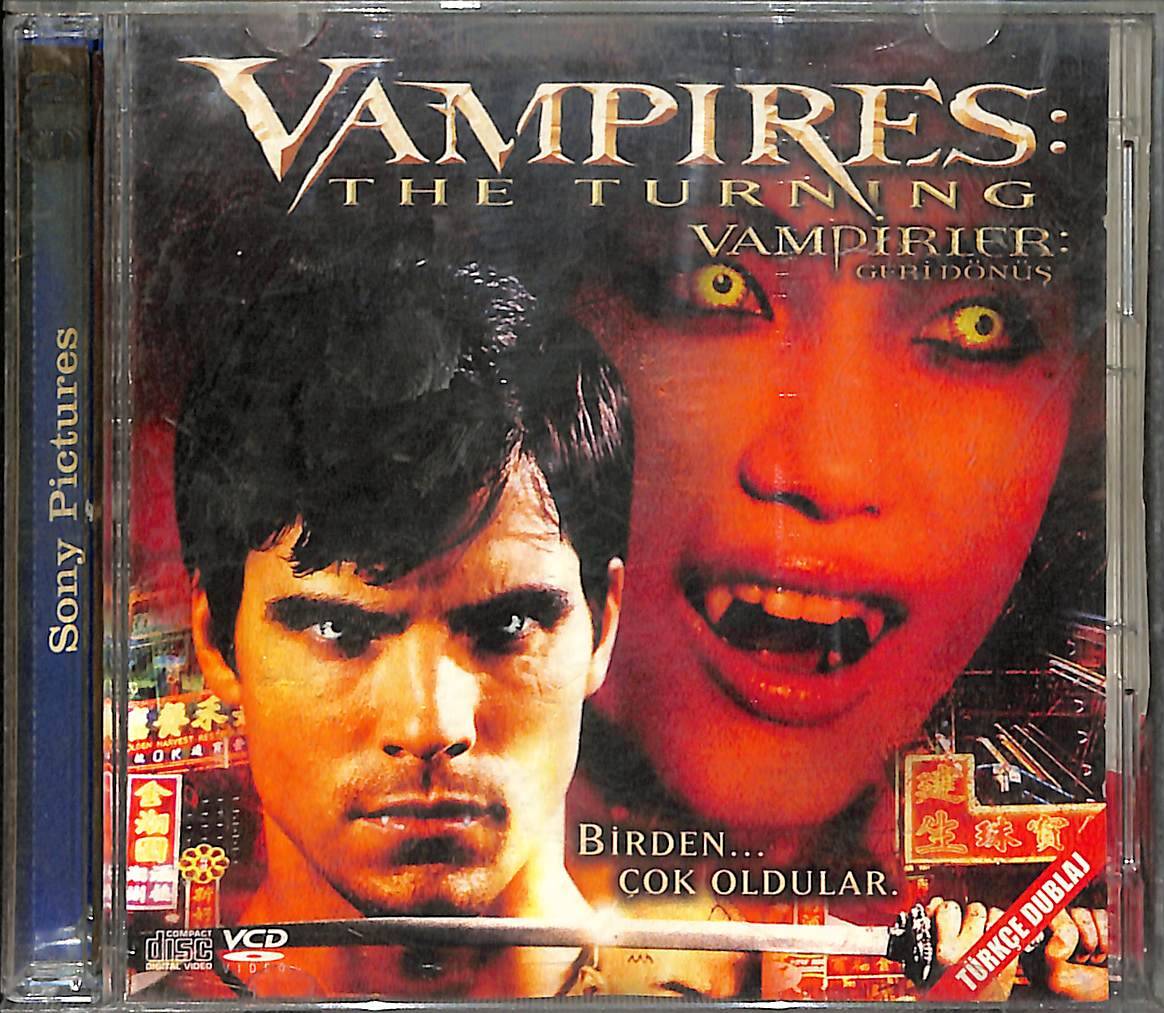 Vampirler : Geri Dönüş - Vampires : The Turning (2004) * Çok Nadir * VCD Film (İkinci El) VCD27598 - 1