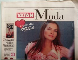 Vatan Gazetesi 12 Şubat 2004 Türkiyenin En Tarz Kadınları Gardrop Sırlarını Anlatıyor -GZ44451 - 1