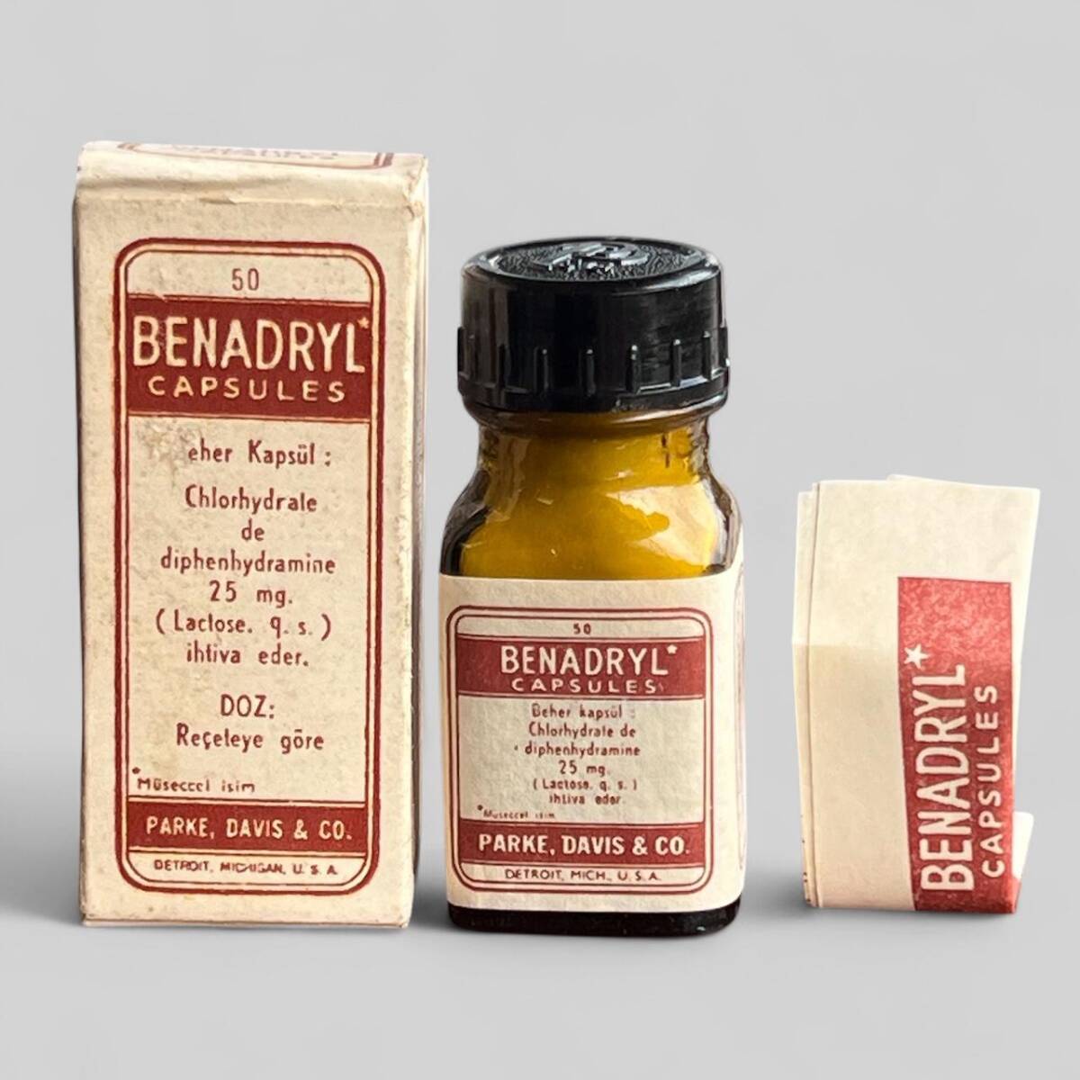 Vintage 1955 Benadryl Kutusunda Koleksiyonluk Tüketilmez MDL 380 - 1