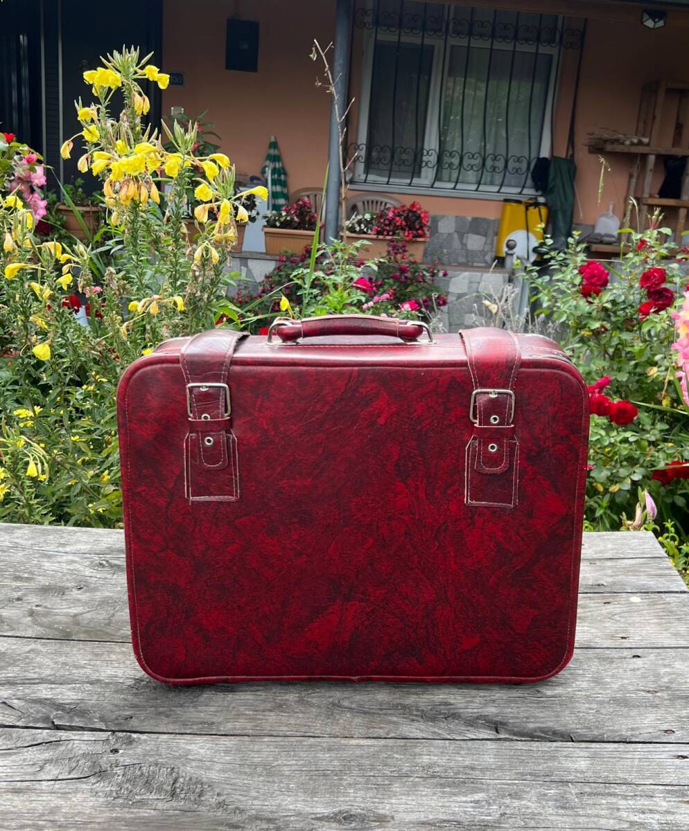 Vintage 1970s Bordo Seyahat Bavul AOB6405 - 6
