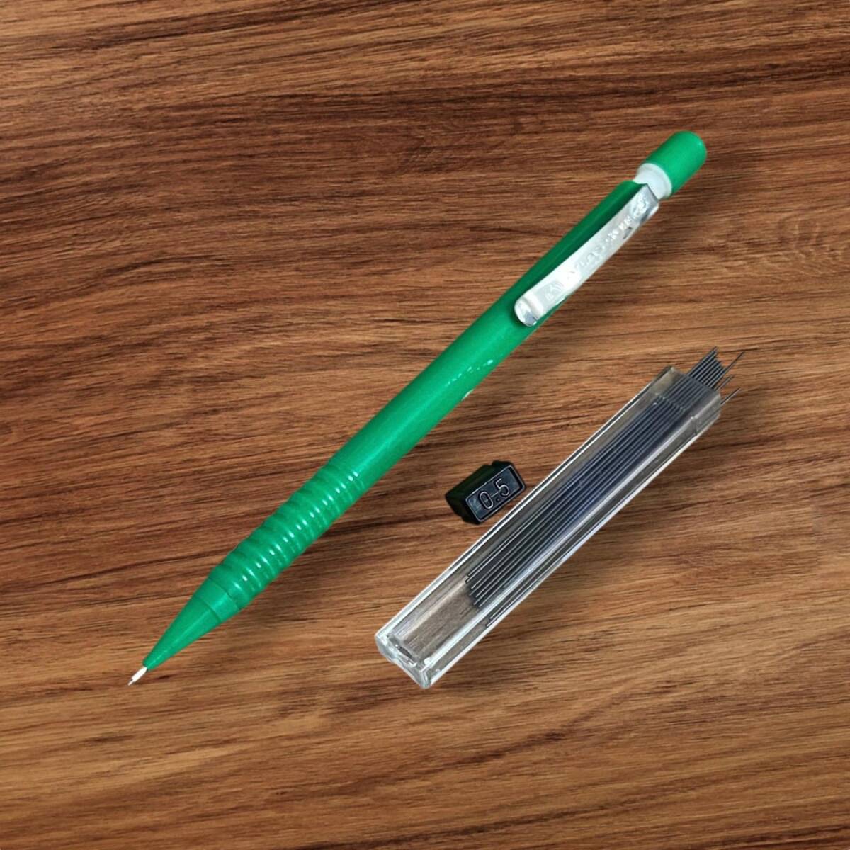 Vintage Atlas Rondi 0,5 Mekanik Uçlu Kalem (Yeşil)1 Kapsül Atlas 0,5 Uç AOB4909 - 2