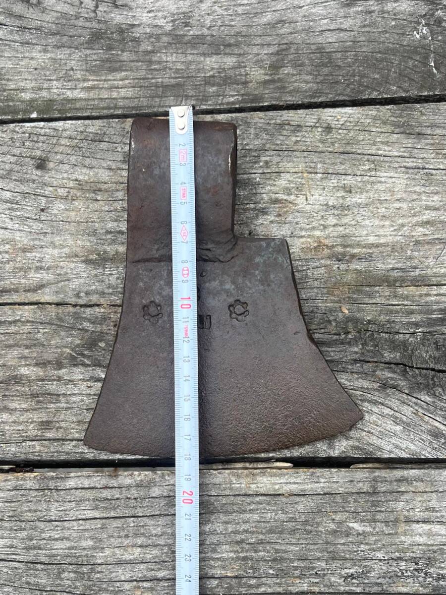Vintage Dövme Demirden Yapılmış Usta Damgalı Balta AOB6371 - 3